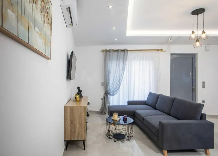 Hara's Cozy With Private Parking Rhodes City