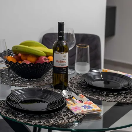 Apartment Hara's Cozy With Private Parking Rhodes City