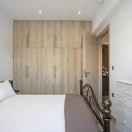 Hara's Cozy With Private Parking