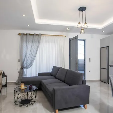 Hara's Cozy With Private Parking Appartement