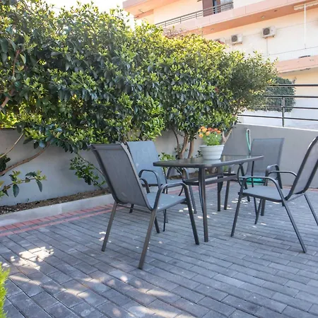 Hara's Cozy With Private Parking